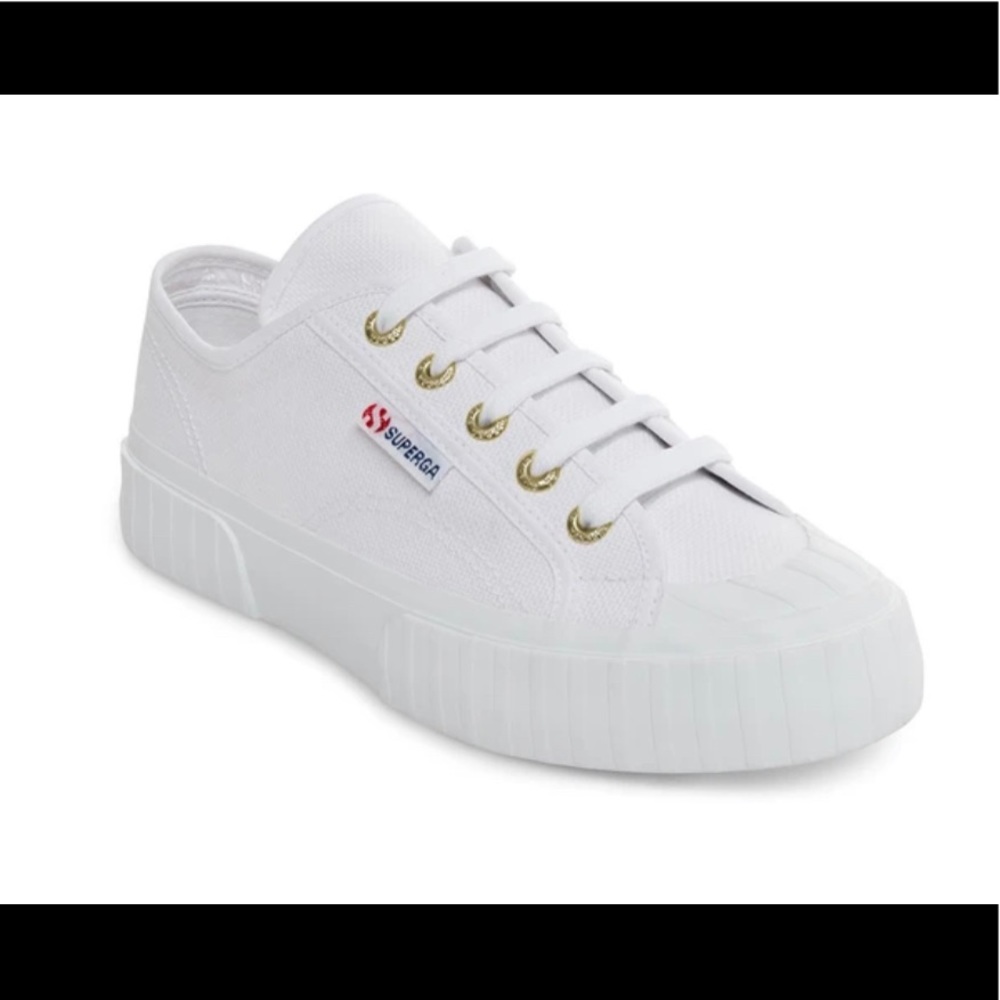 SUPERGA 2630 Stripe White Gold. Size 9.